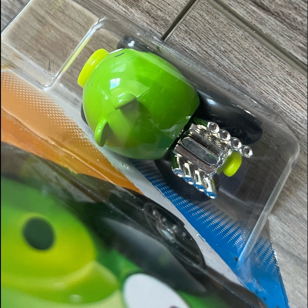 Collectible - Picture 4 of 4